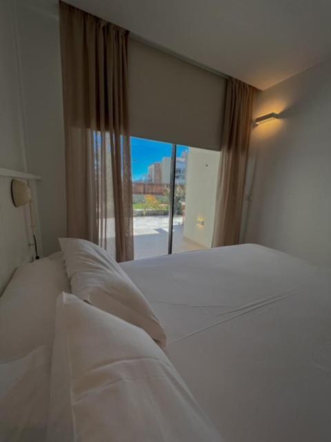 Eco-Apartments La Marineda Roses Eksteriør bilde