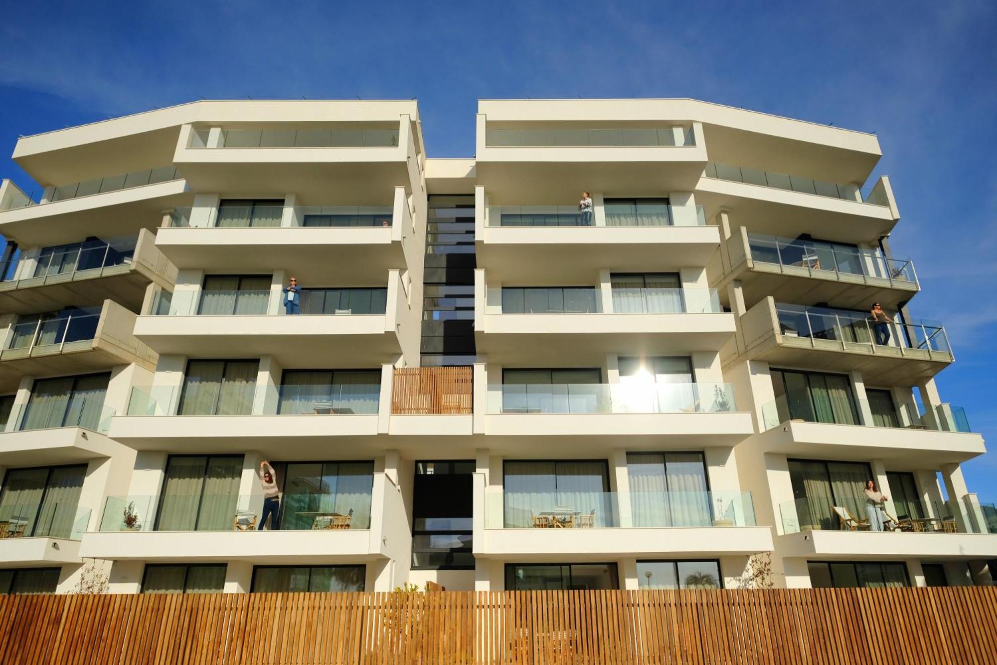 Eco-Apartments La Marineda Roses Eksteriør bilde